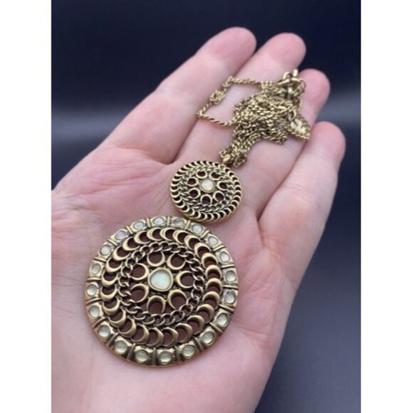 Lucky Brand Necklace Gold Tone Tribal Double Disk Crescent Faux Moon Stone 29+2" - Picture 4 of 8